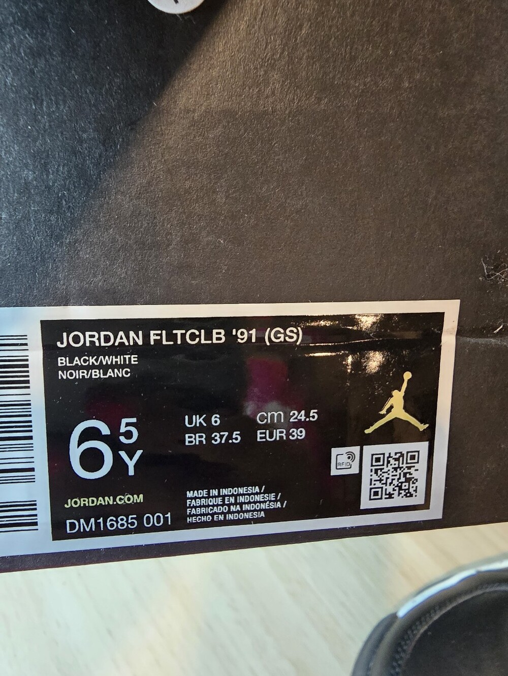 Jordan Flight Club FLTCLB 91 GS New 6.5 Boys New Black And White - Picture 6 of 6